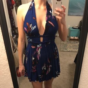 Backless ~Trendy~ Floral Dress